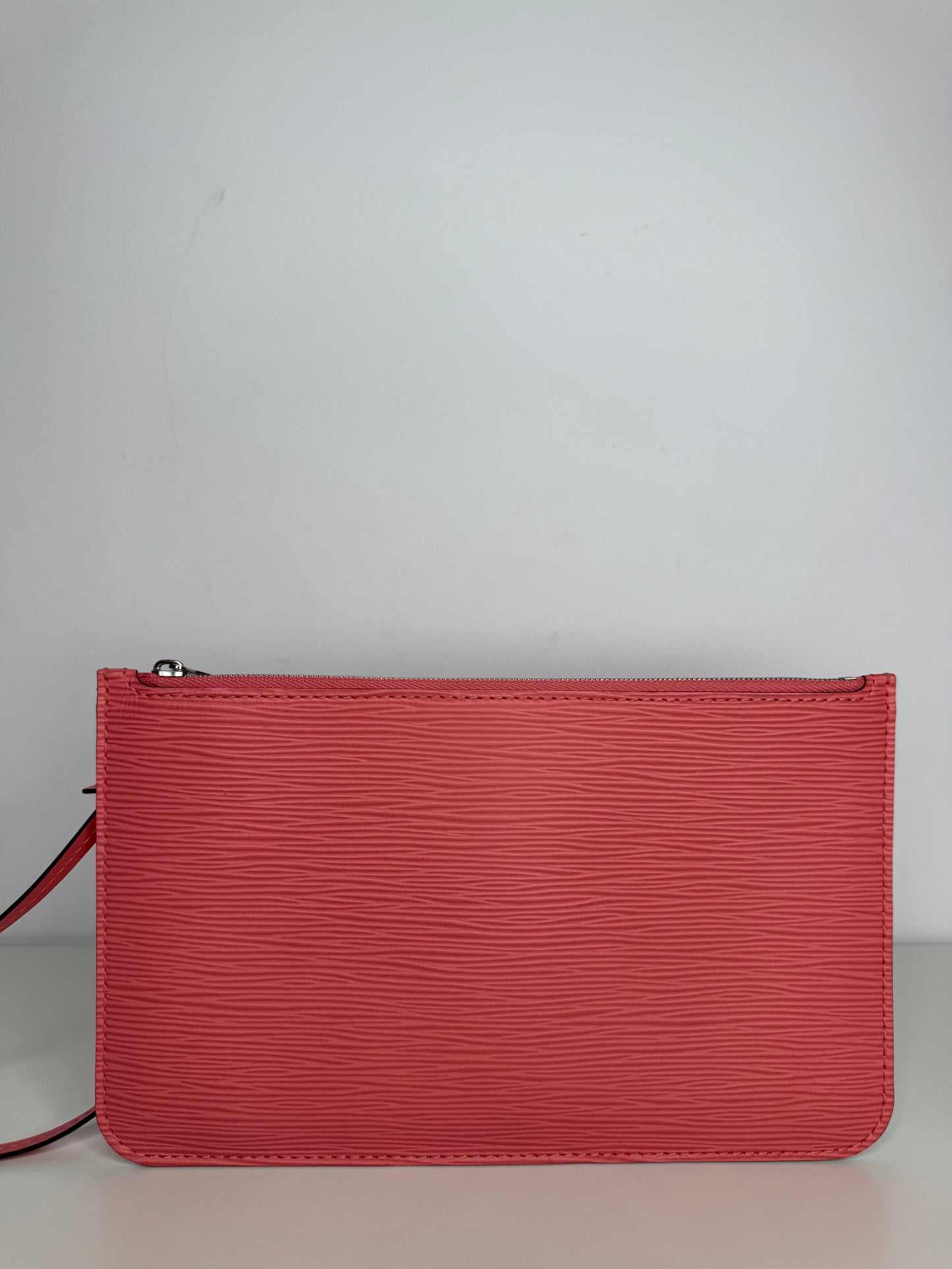 Louis Vuitton Neverfull MM Coral Epi Leather