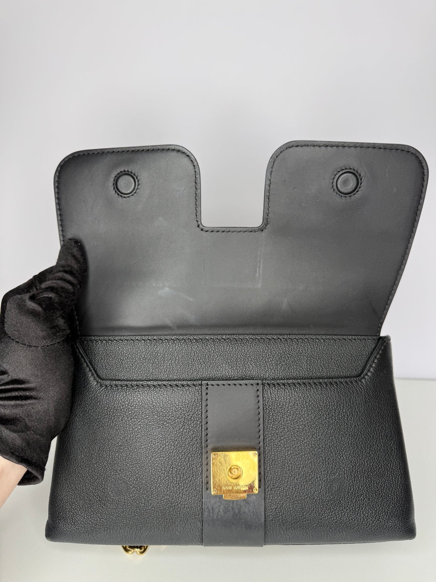 Louis Vuitton Black Monogram Leather Very Chain Bag