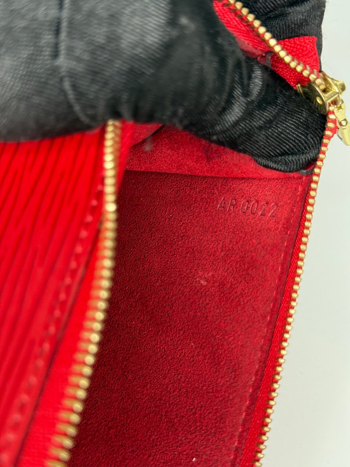 Louis Vuitton Pochette Accessoires Red Epi Leather