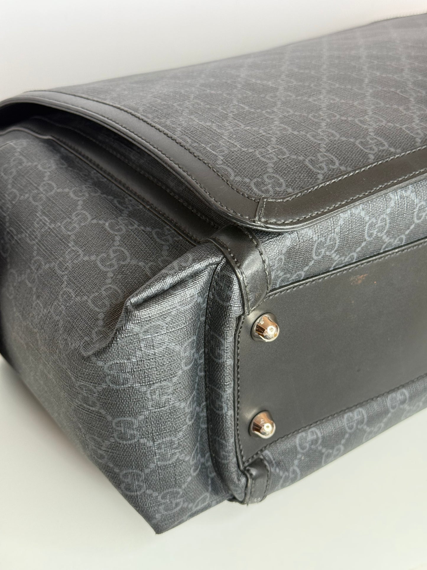 Gucci Black/Grey Gg Supreme Canvas Web Messenger Diaper Bag