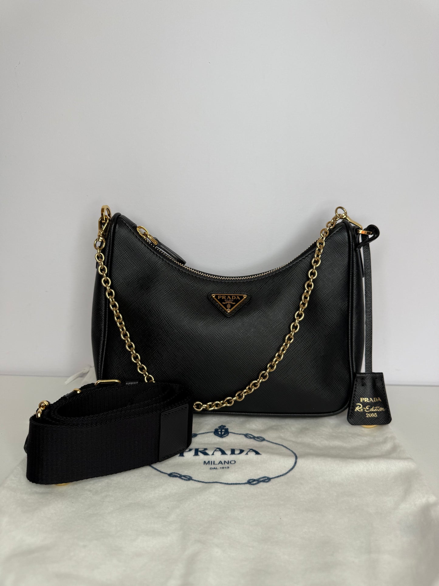 Prada Re-Edition 2005 Black Saffiano Leather Multipochette