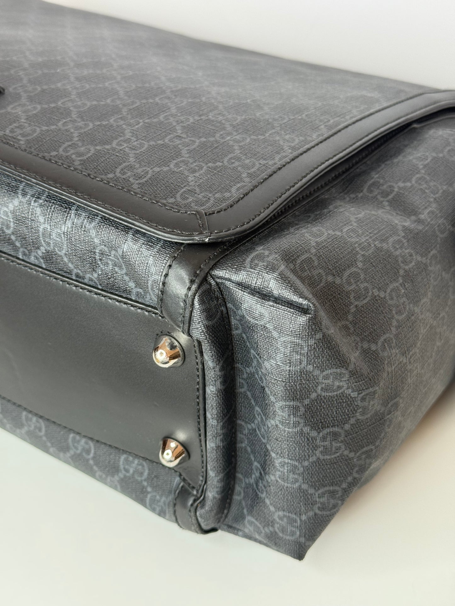 Gucci Black/Grey Gg Supreme Canvas Web Messenger Diaper Bag
