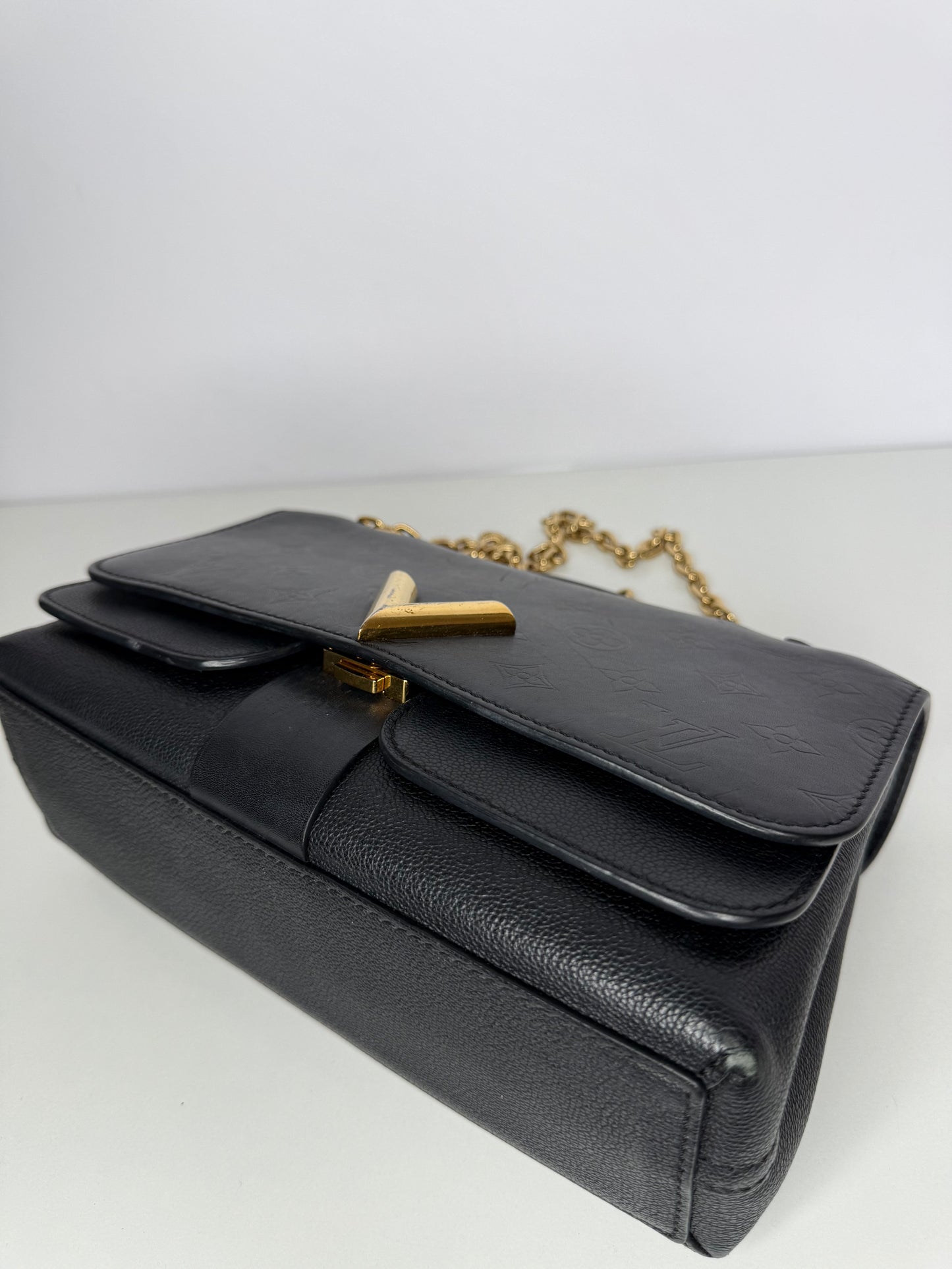 Louis Vuitton Black Monogram Leather Very Chain Bag