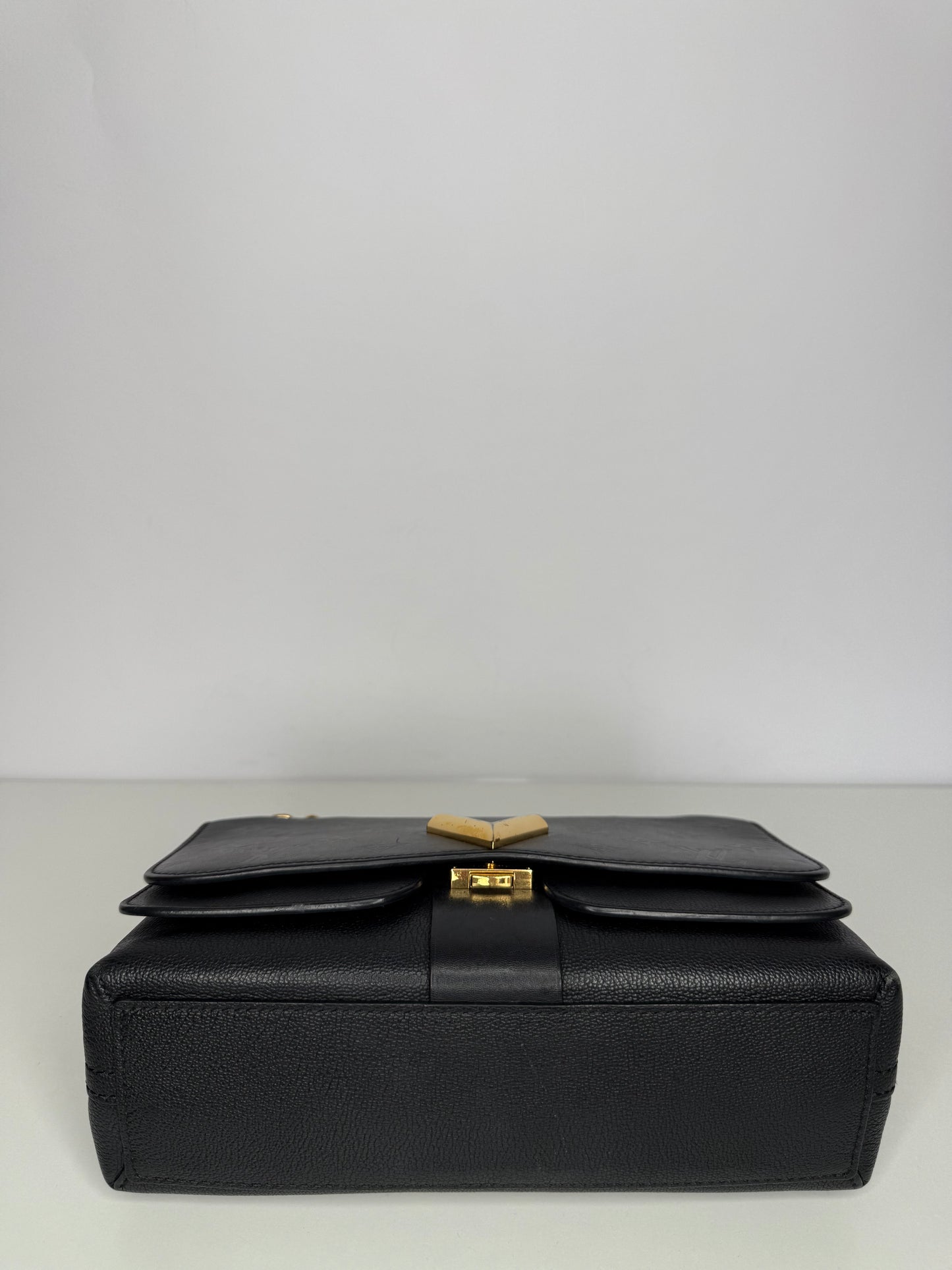 Louis Vuitton Black Monogram Leather Very Chain Bag