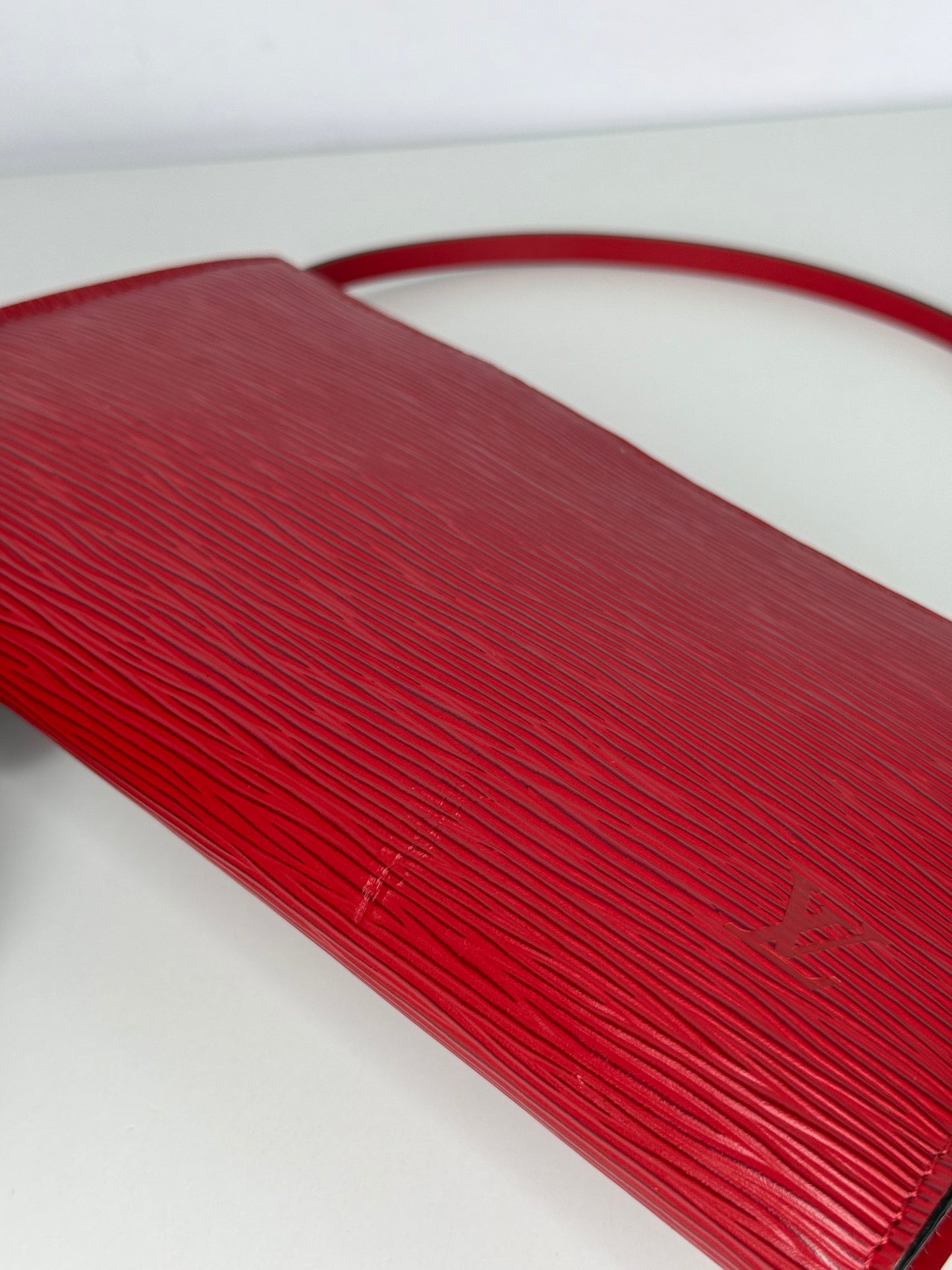 Louis Vuitton Pochette Accessoires Red Epi Leather