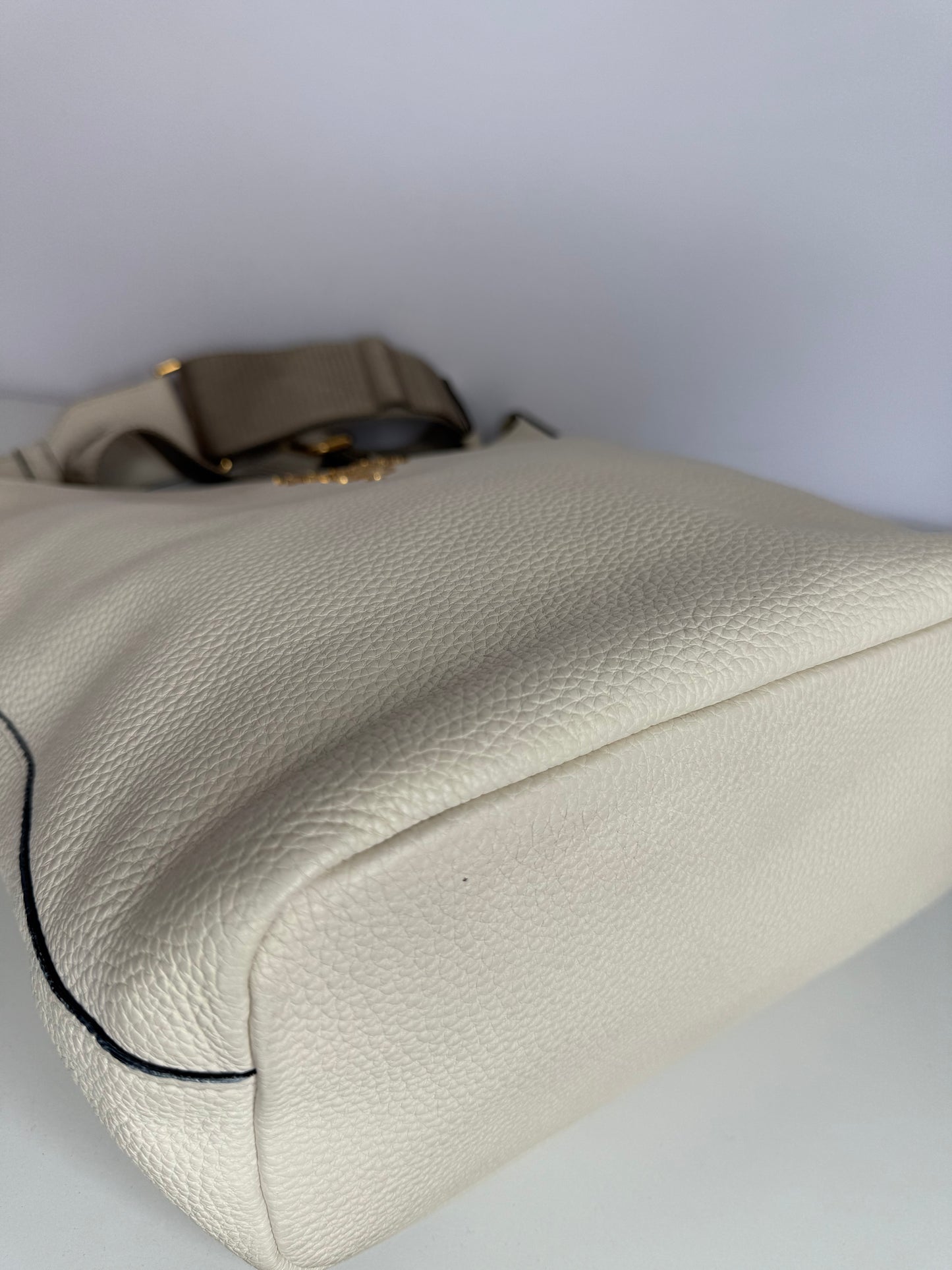 Prada Off White Vitello Daino Leather Zip Messenger Bag