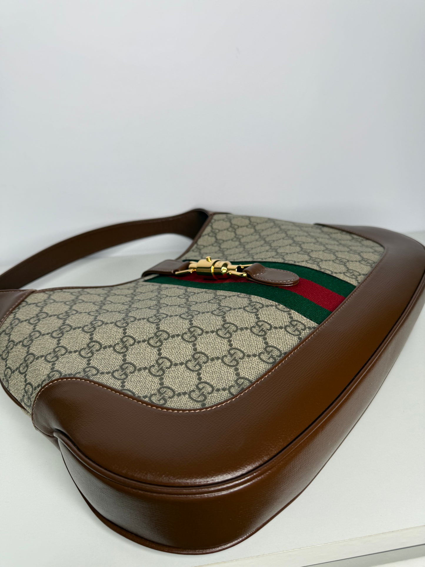 Gucci Jackie 1961 in GG Supreme Canvas Medium Shoulder Bag