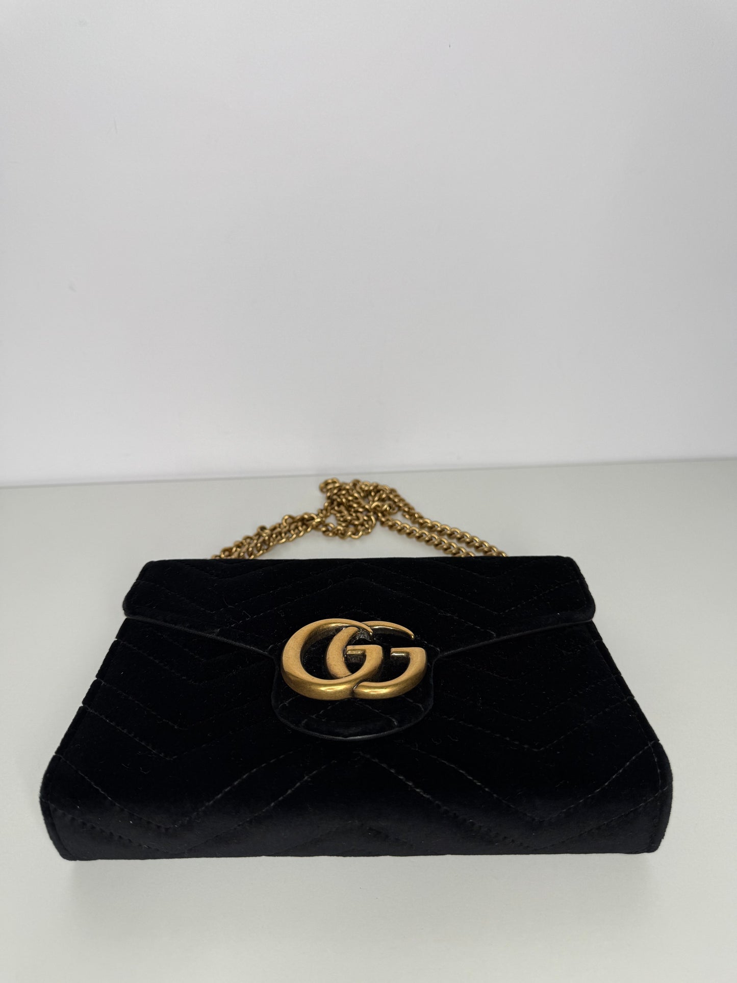 Gucci  Velvet Matelasse GG Marmont Chain Wallet Black