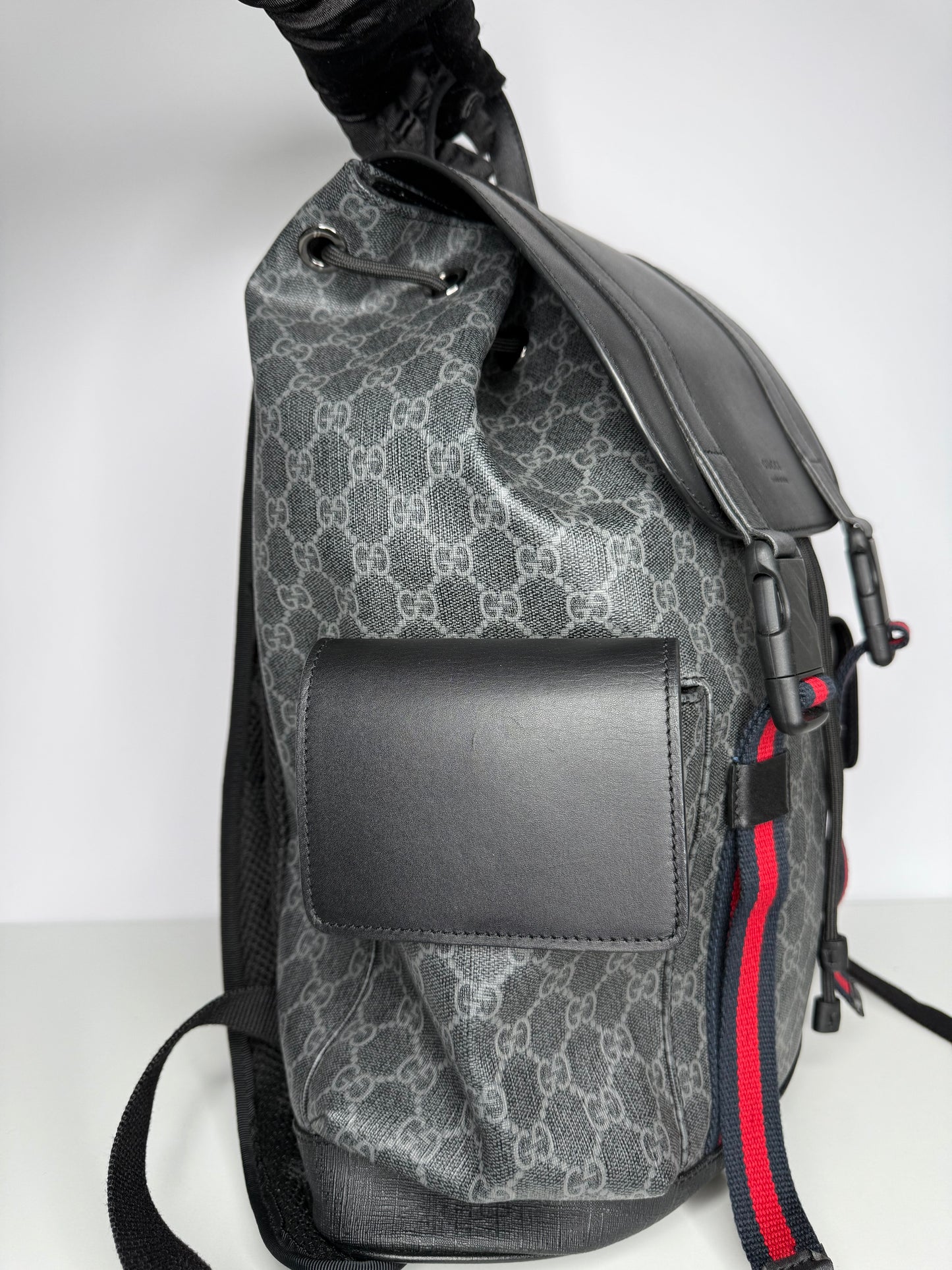 Gucci GG Supreme Sherry Line Backpack Black