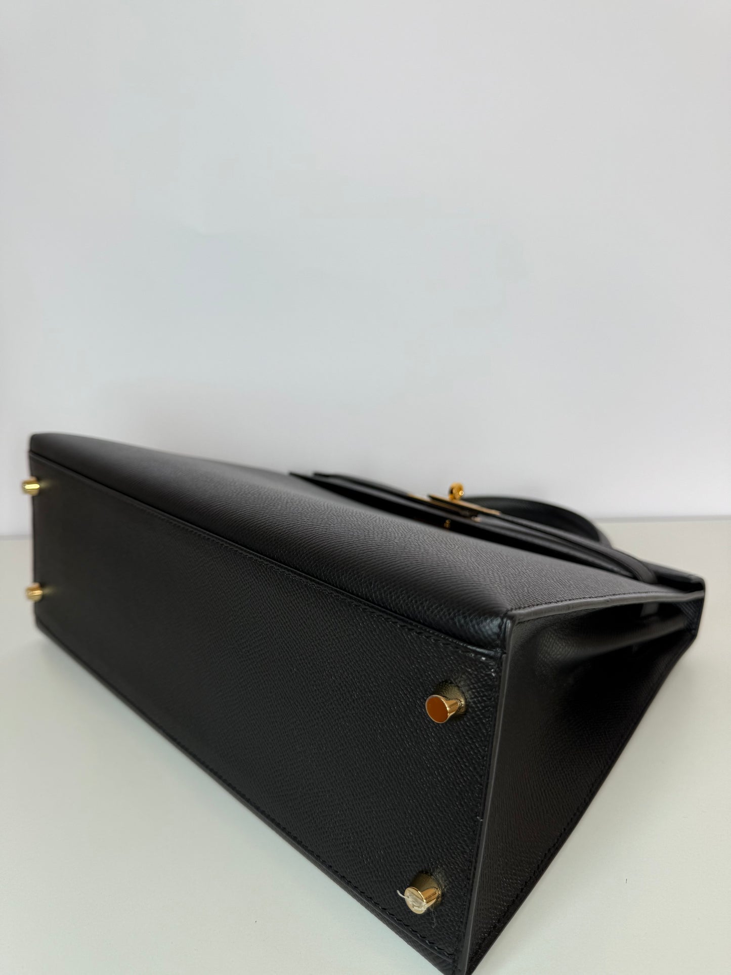 Hermès Kelly Sellier 32 Black Epsom Leather Gold Hardware