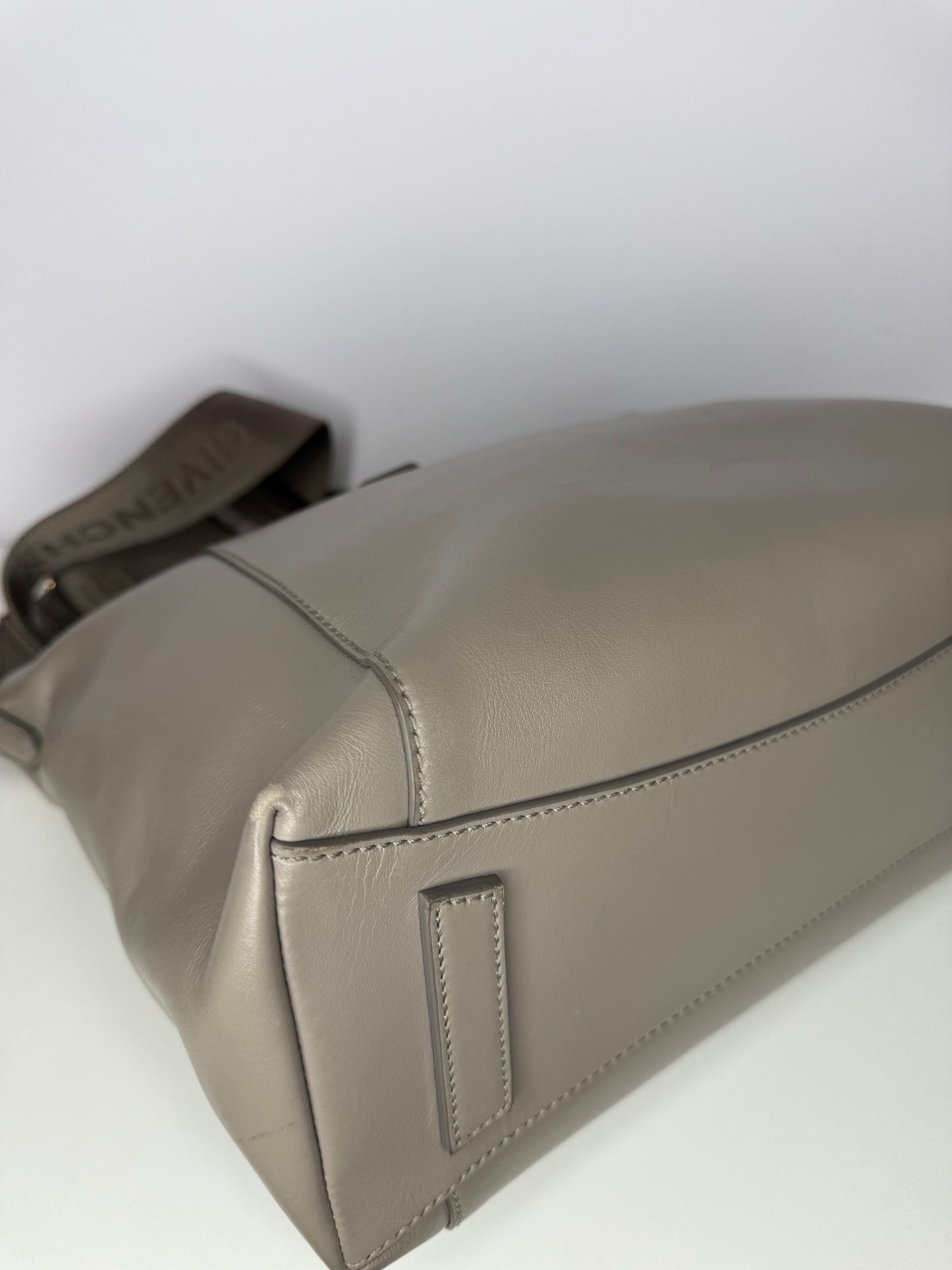 Givenchy Antigona Sport Leather Tote Bag in Stone Grey