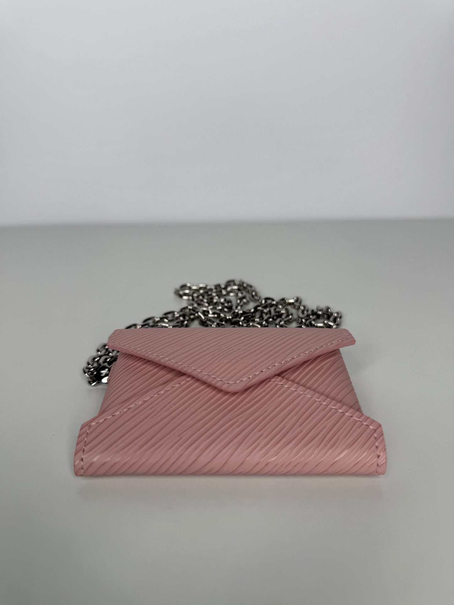 Louis Vuitton Kirigami In Epi Rose Ballerine Card Holder With Silver Chain