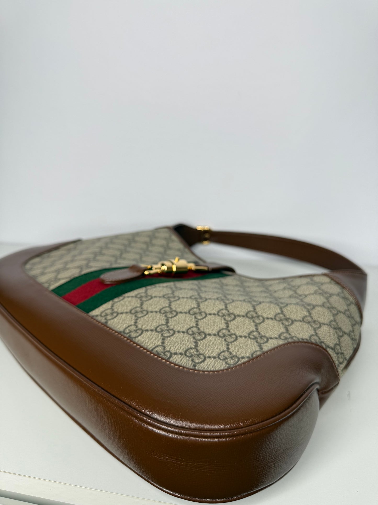 Gucci Jackie 1961 in GG Supreme Canvas Medium Shoulder Bag