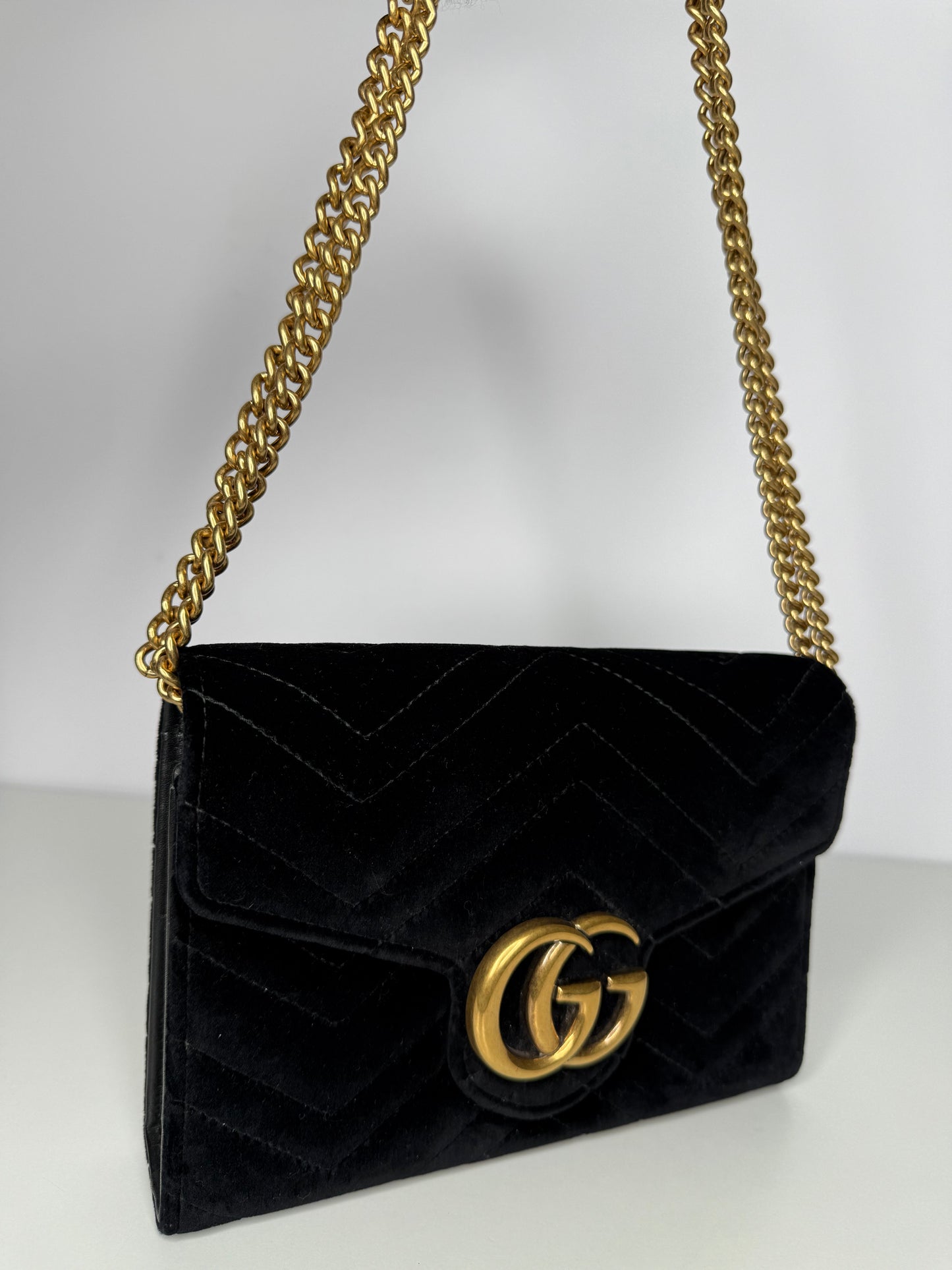 Gucci  Velvet Matelasse GG Marmont Chain Wallet Black