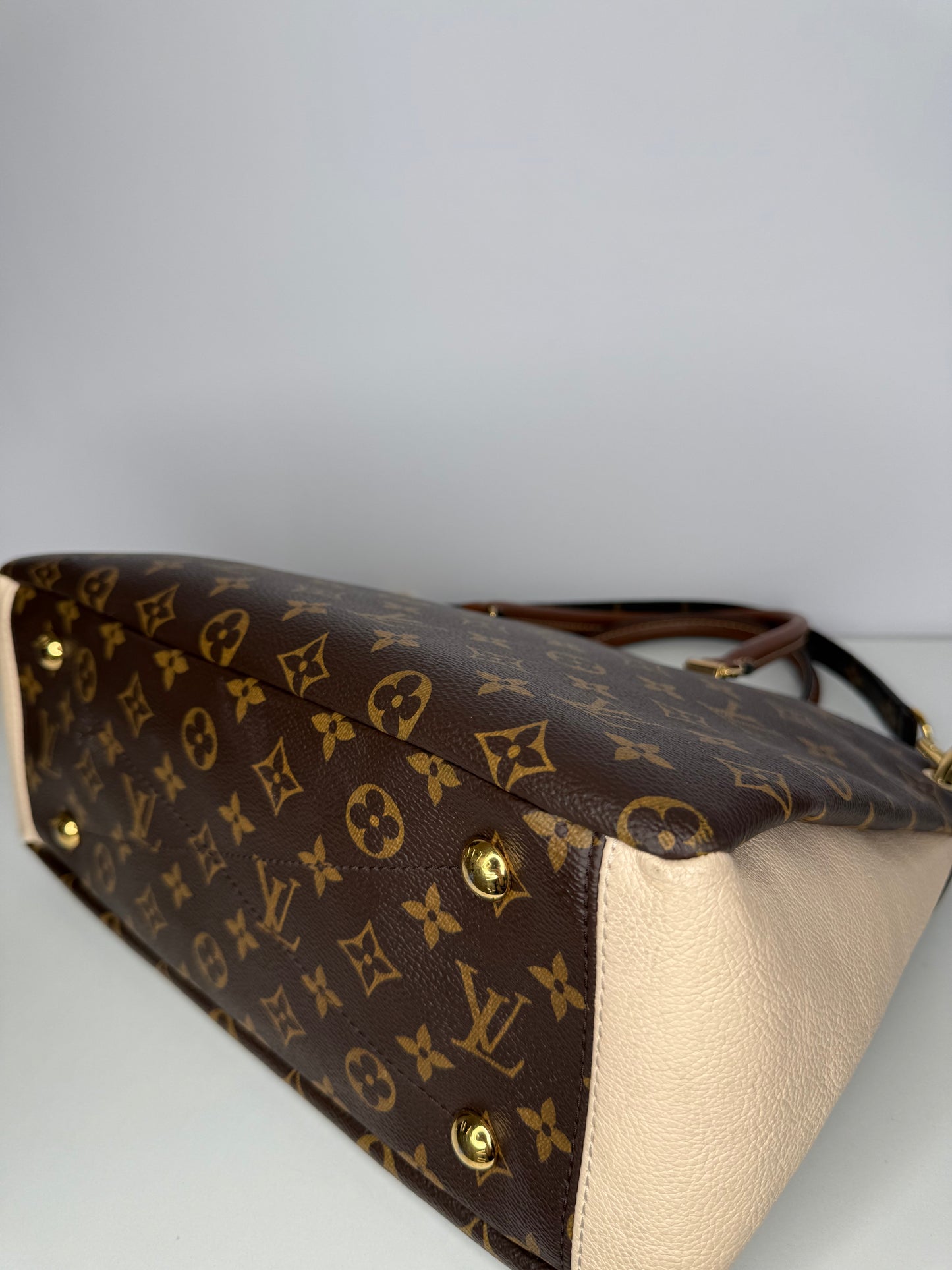 Louis Vuitton Creme Pallas Monogram Bag