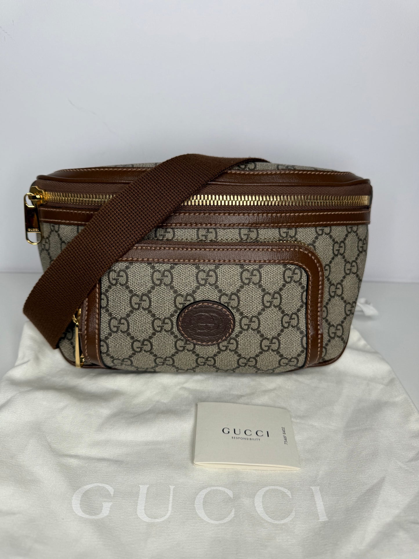 Gucci GG Supreme Interlocking GG Large Belt Bag