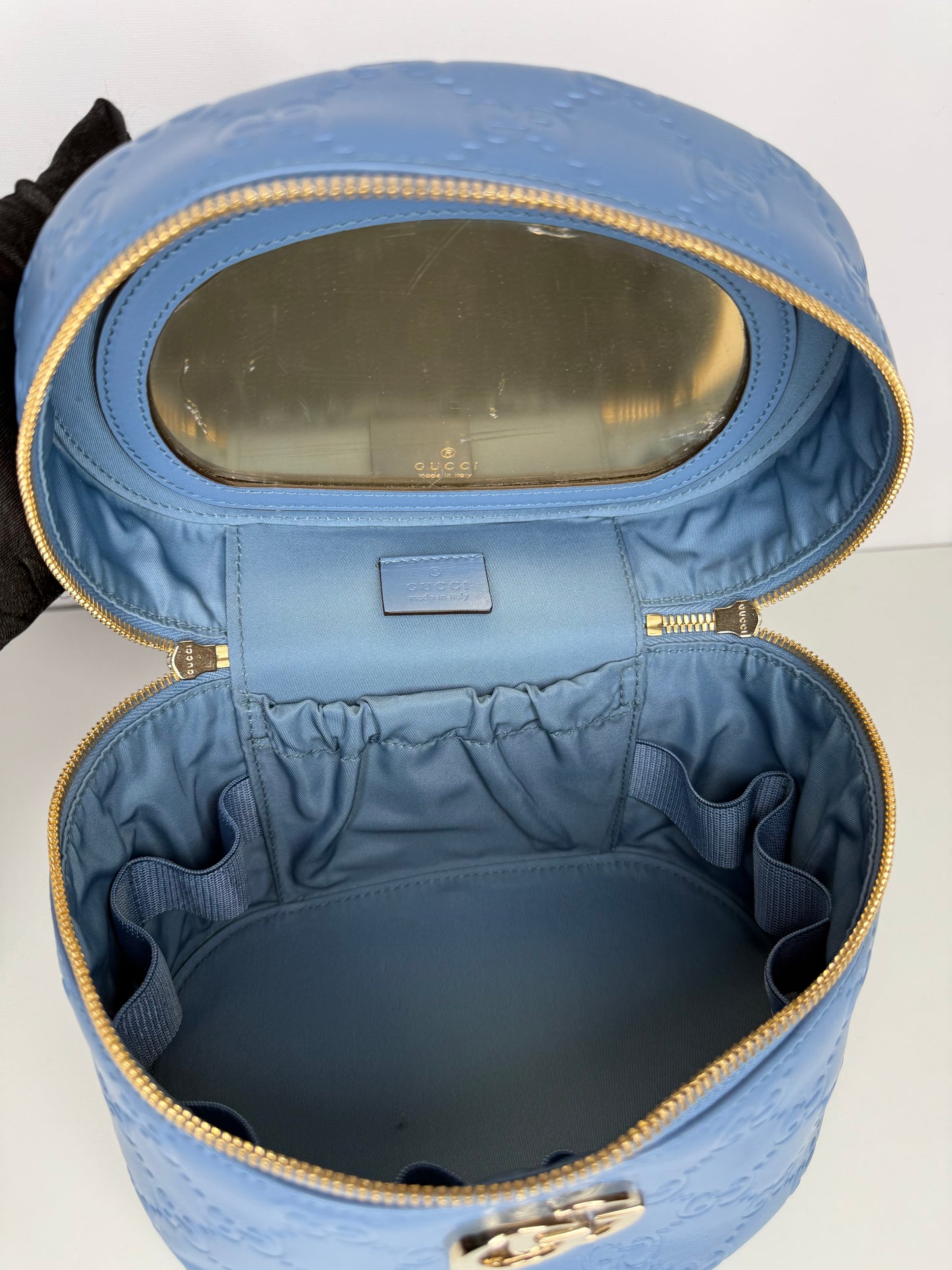 Gucci GG Embossed Beauty Case in Blue Leather