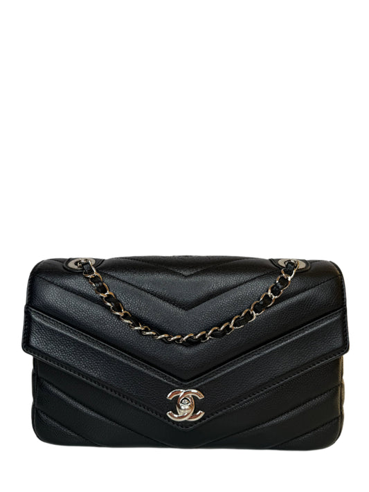 Chanel Black Chevron Quilted Leather Medium Classic Flap Bag