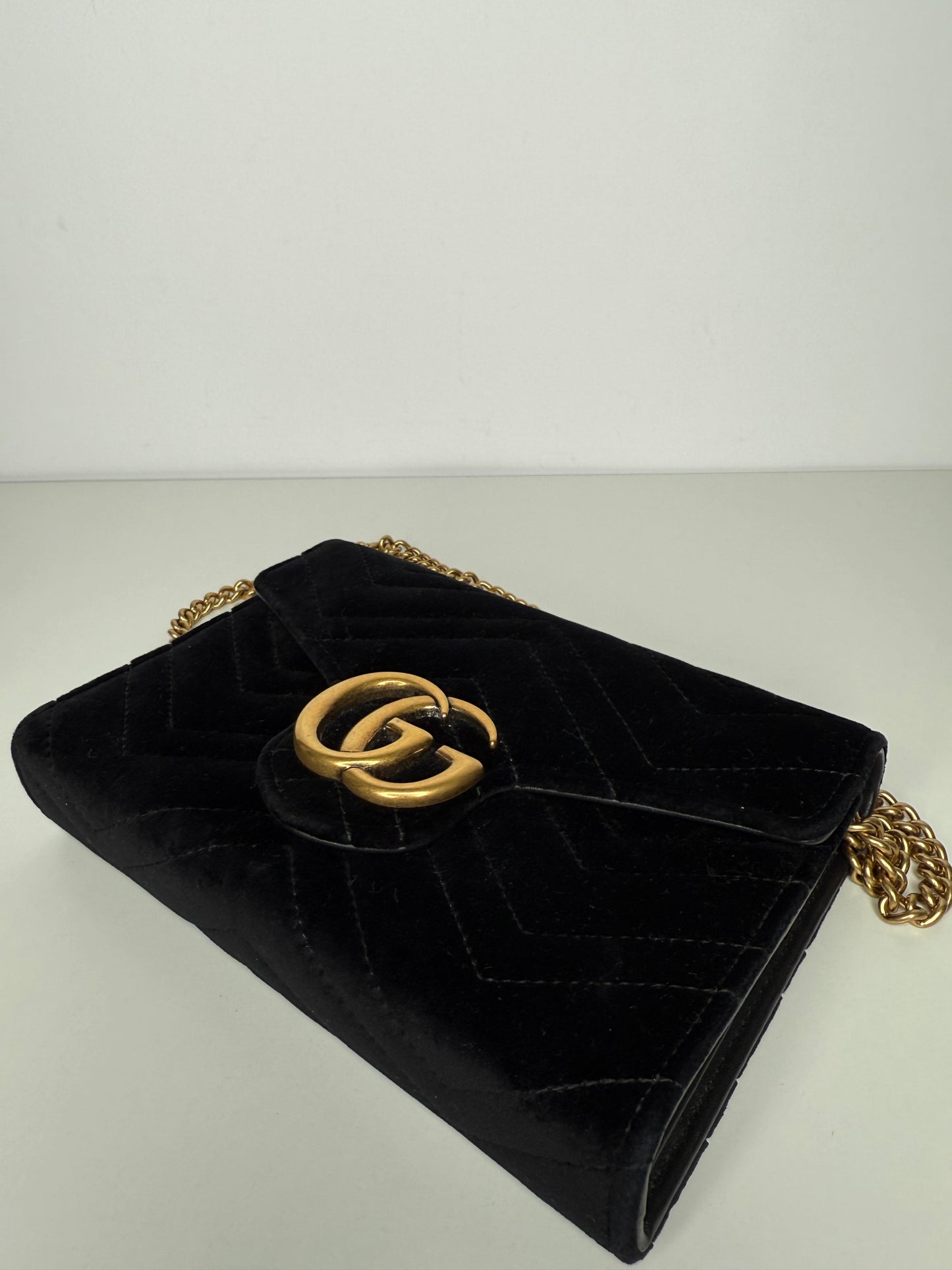 Gucci  Velvet Matelasse GG Marmont Chain Wallet Black