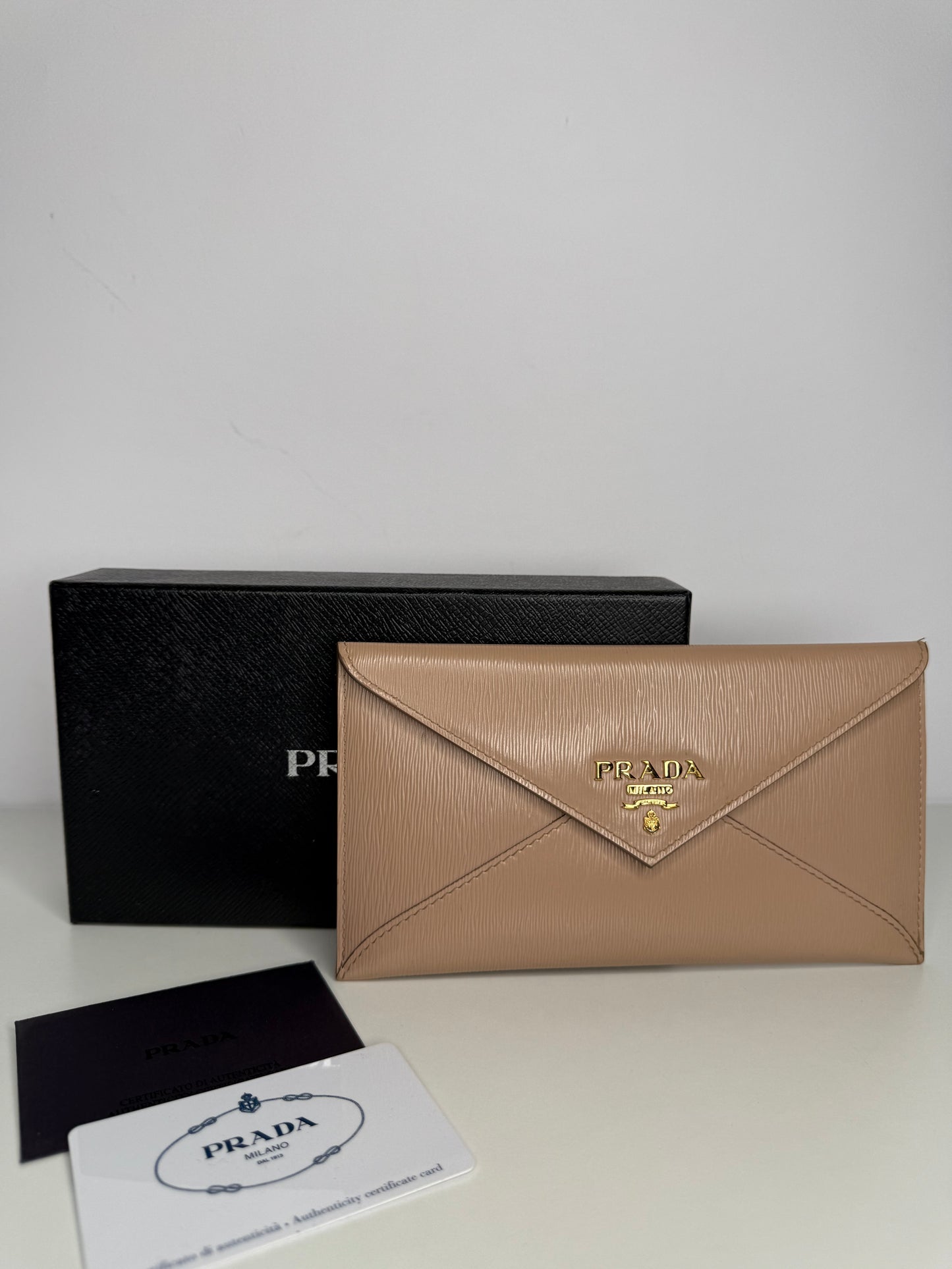 Prada Vitello Move Envelope Wallet Cipria