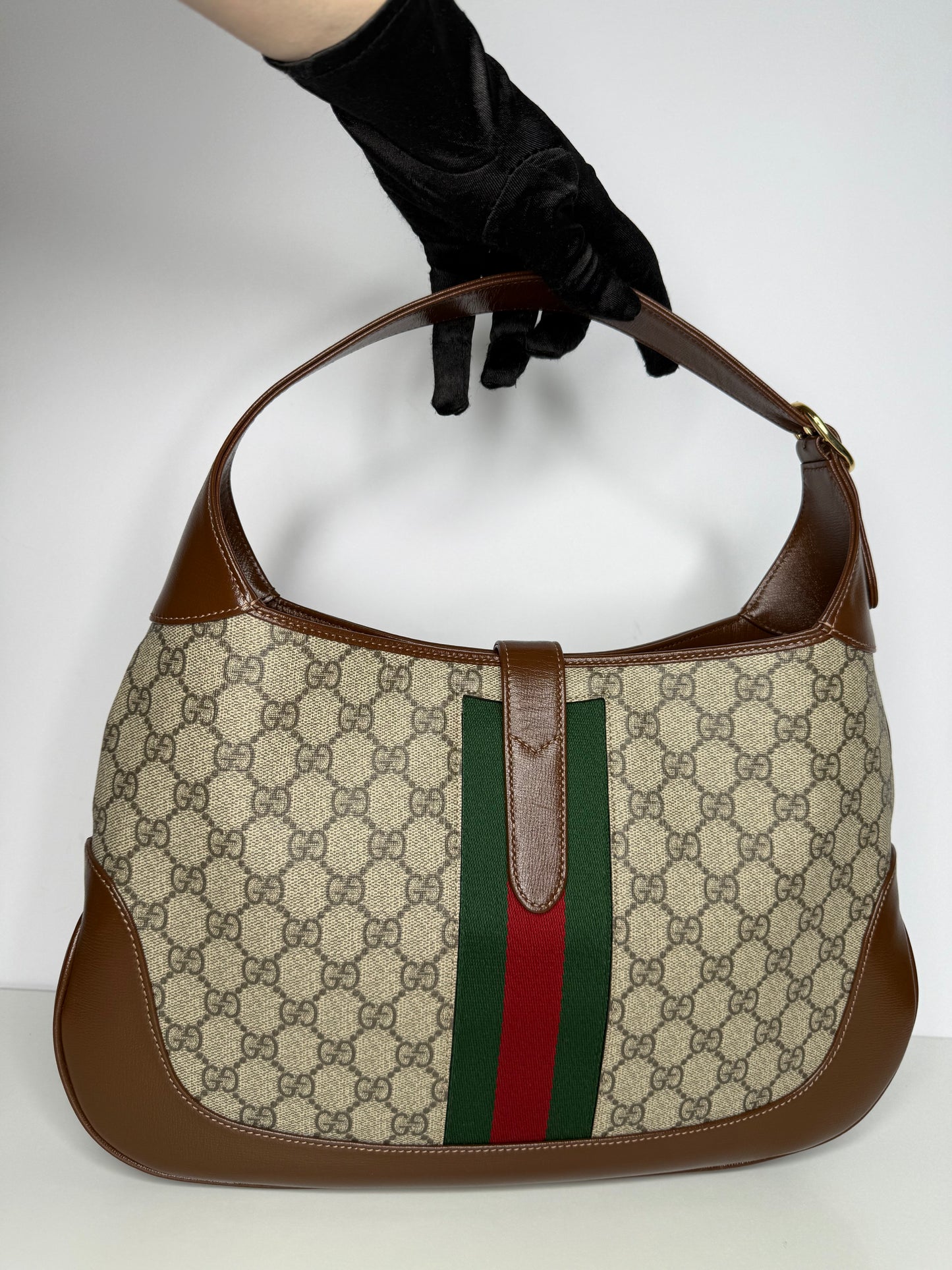 Gucci Jackie 1961 in GG Supreme Canvas Medium Shoulder Bag