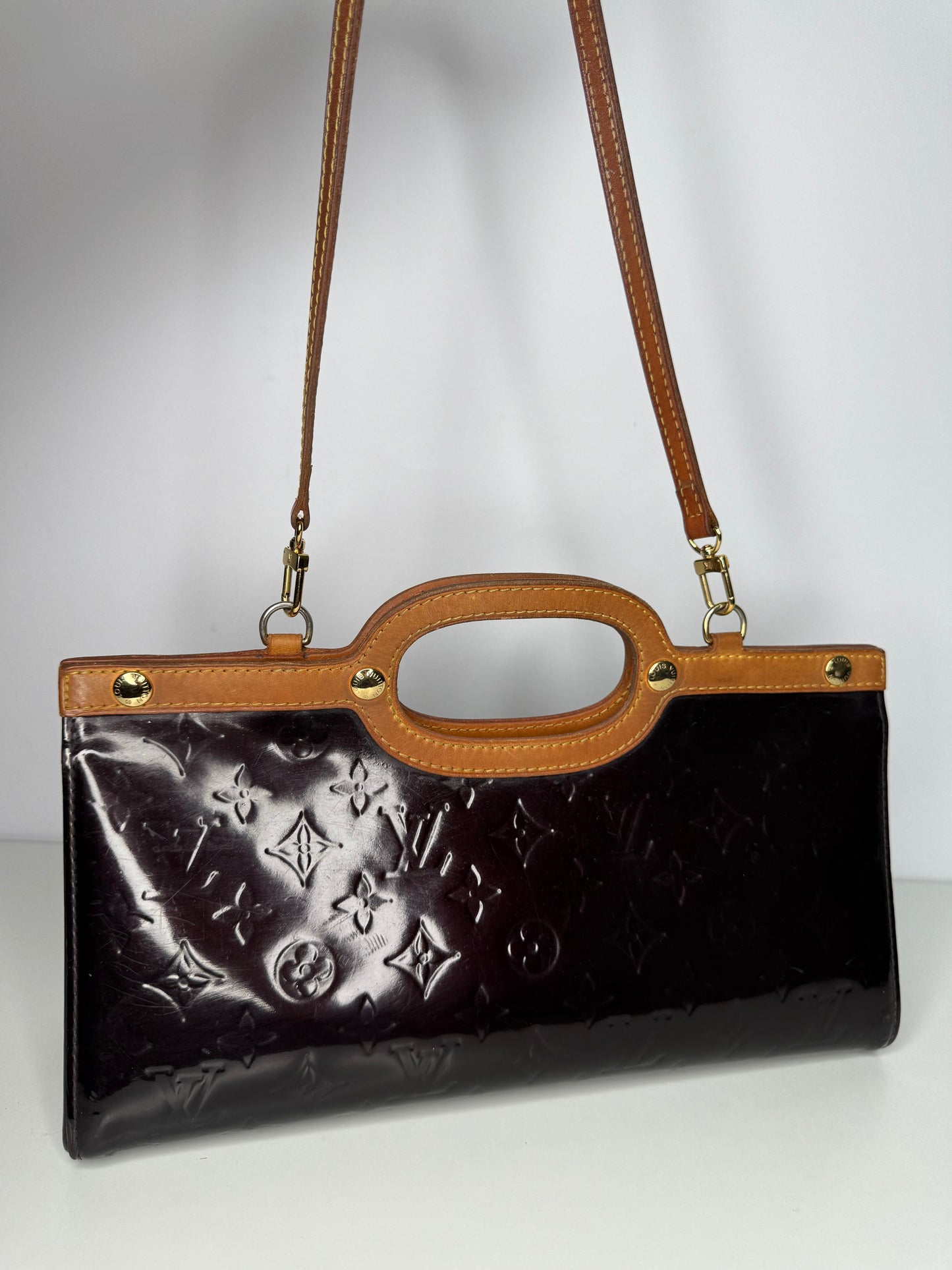 Louis Vuitton Amarante Monogram Vernis Roxbury Drive Bag