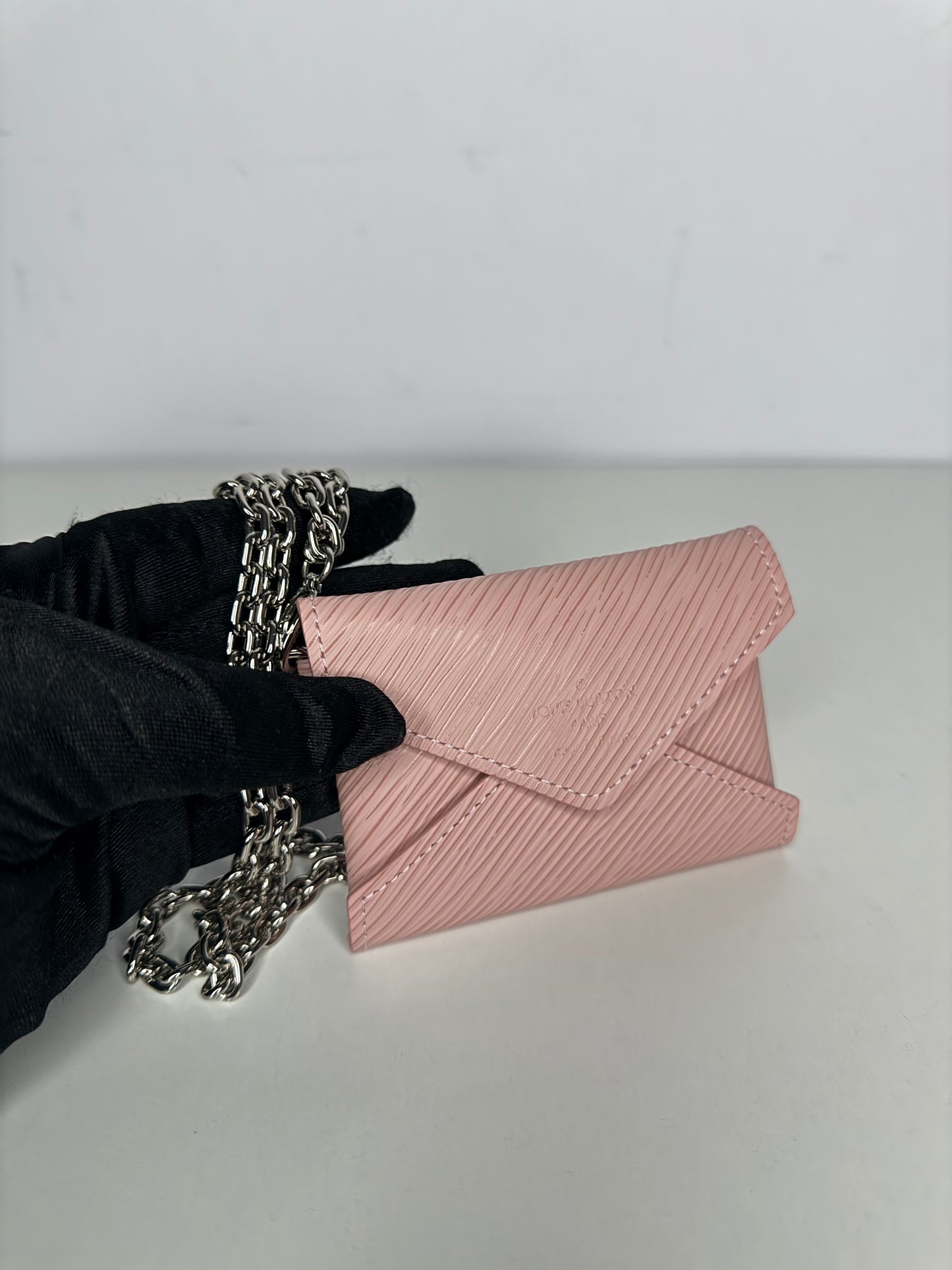 Louis Vuitton Kirigami In Epi Rose Ballerine Card Holder With Silver Chain