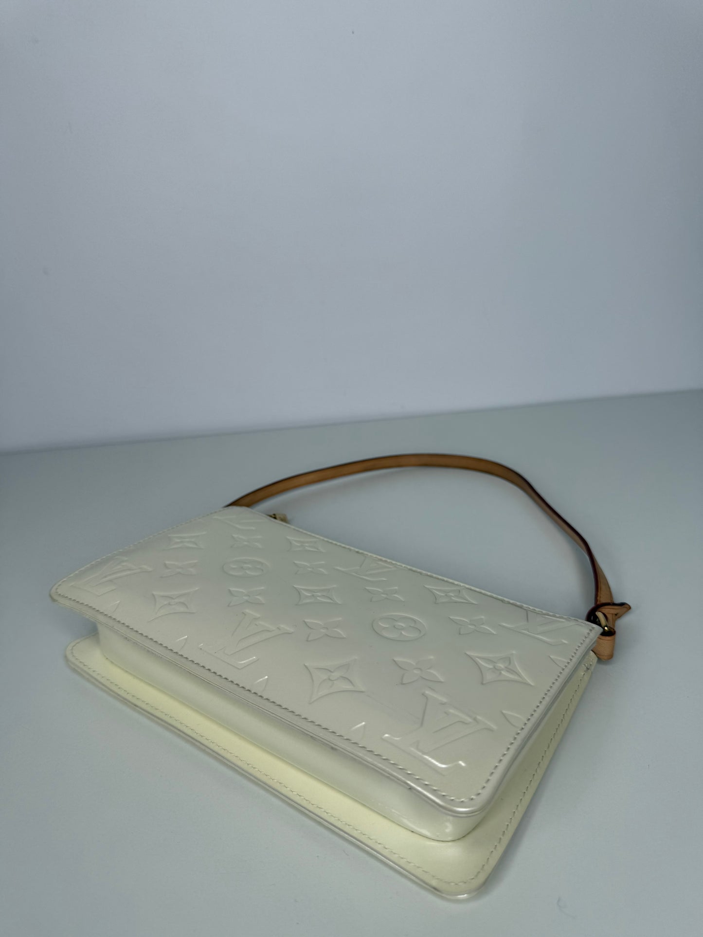 Louis Vuitton Perle Monogram Vernis Lexington Vintage Pochette