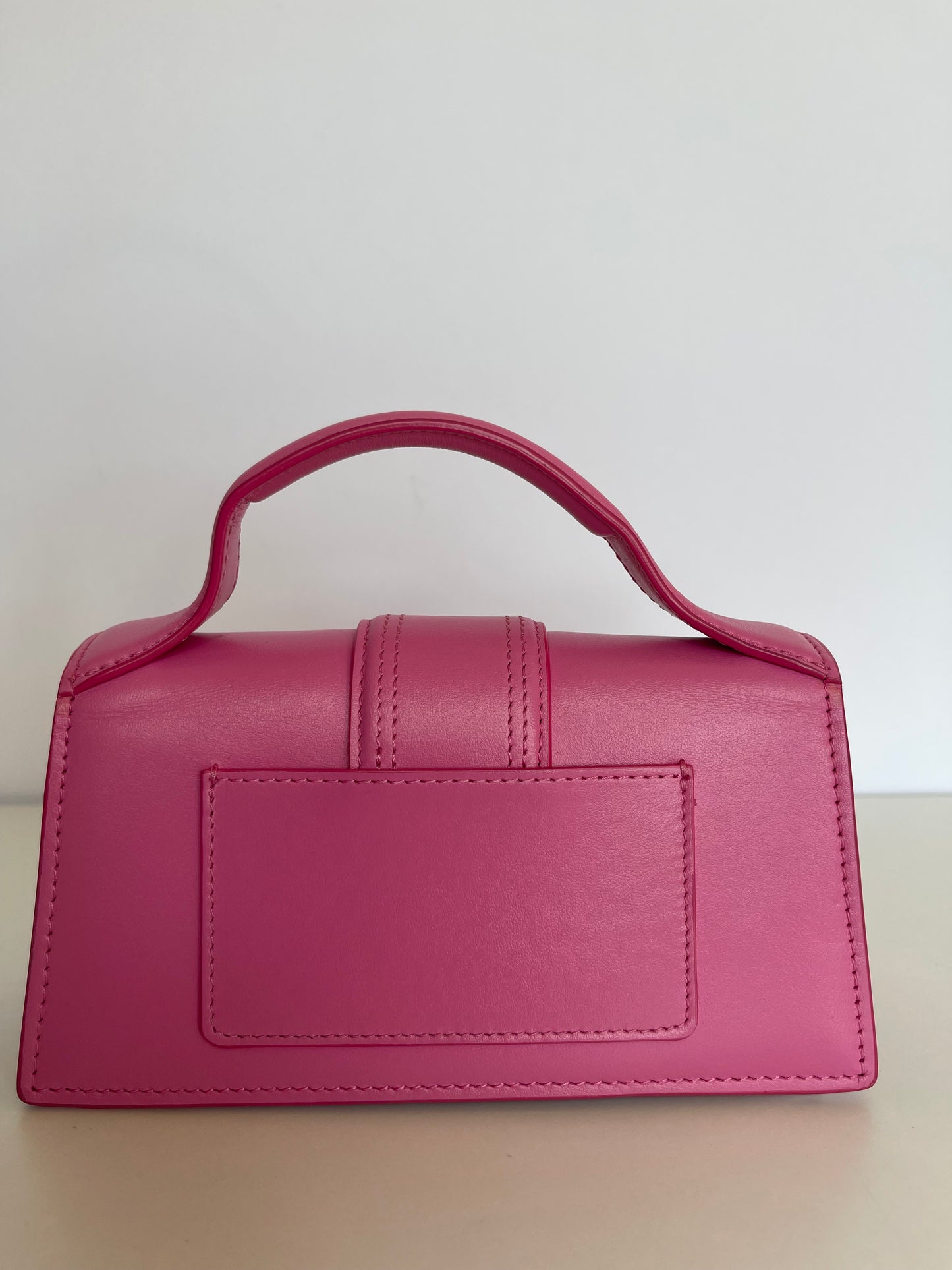 Jacquemus Le Bambino Leather Crossbody Bag In Neon Pink