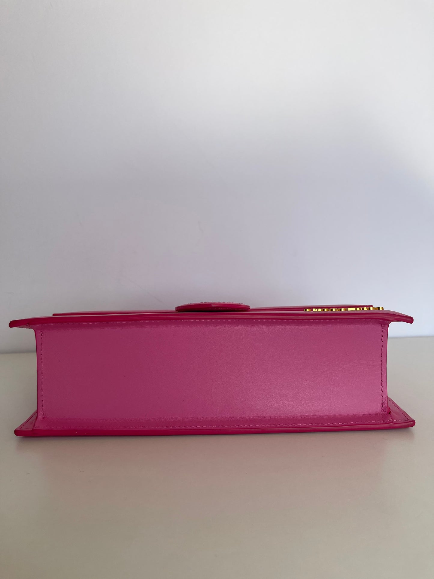 Jacquemus Le Grand Bambino Leather Crossbody Bag In Neon Pink