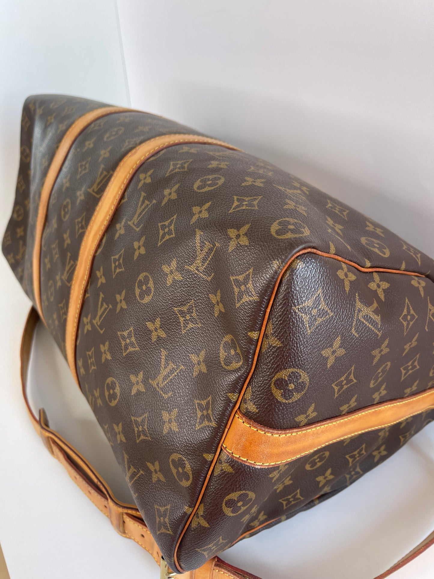Louis Vuitton Keepall Bandouliere 50 Monogram Canvas Duffle Bag