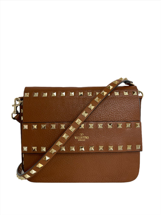 Valentino Garavani Pebbled Calfskin Rockstud Side Slip Crossbody Tan