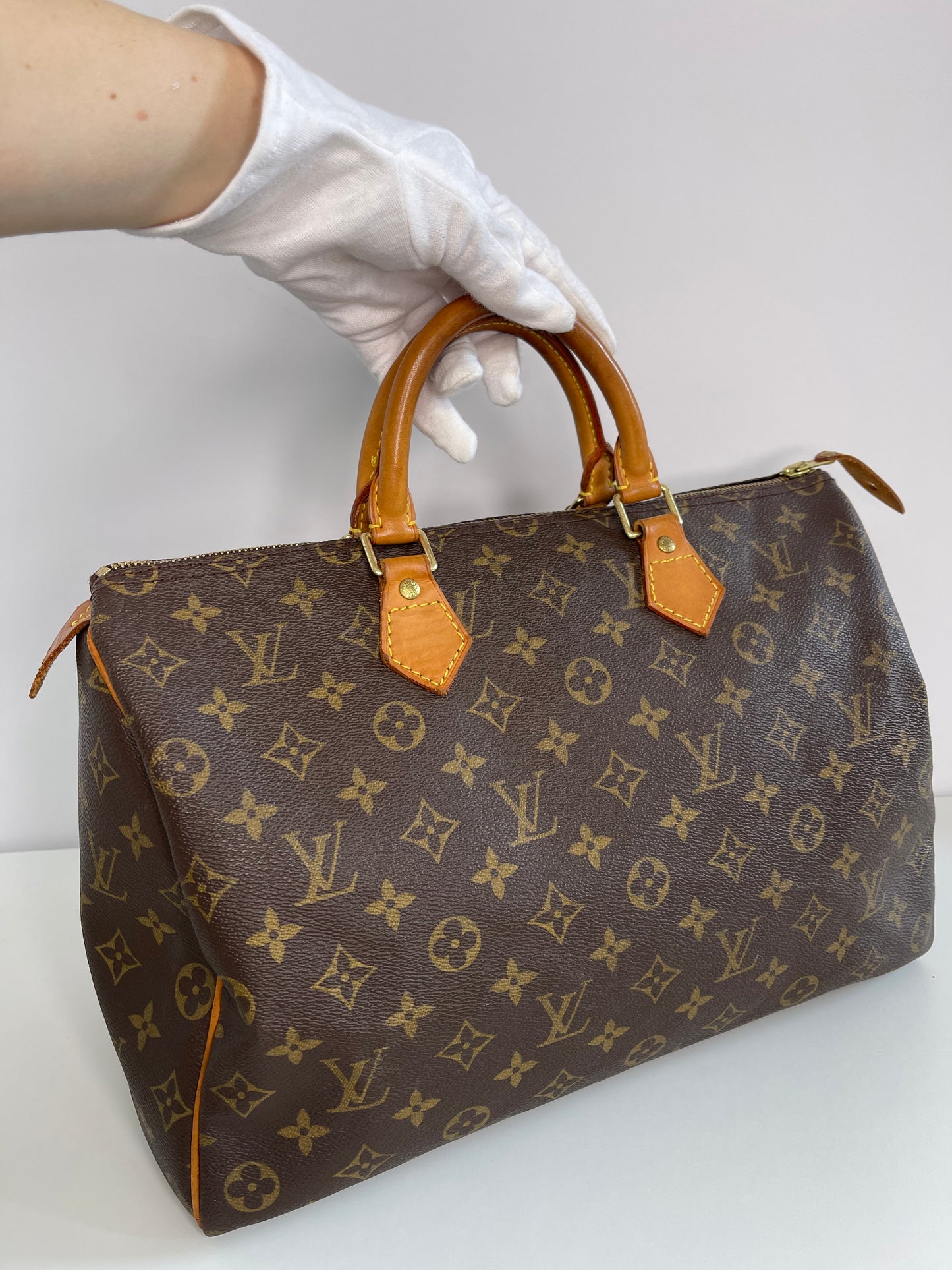 Louis Vuitton Speedy 35 Monogram Canvas