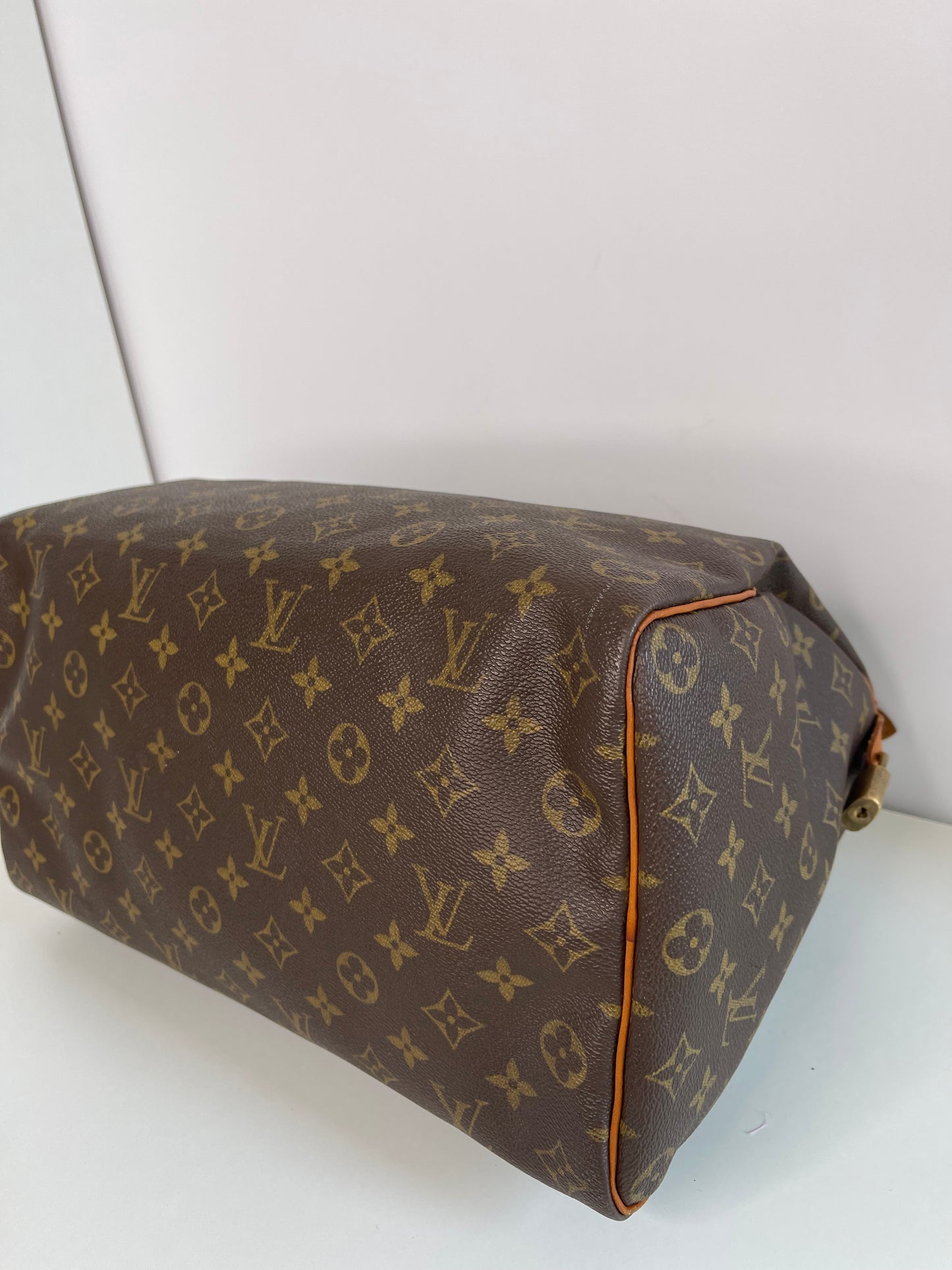 Louis Vuitton Speedy 35 Monogram Canvas