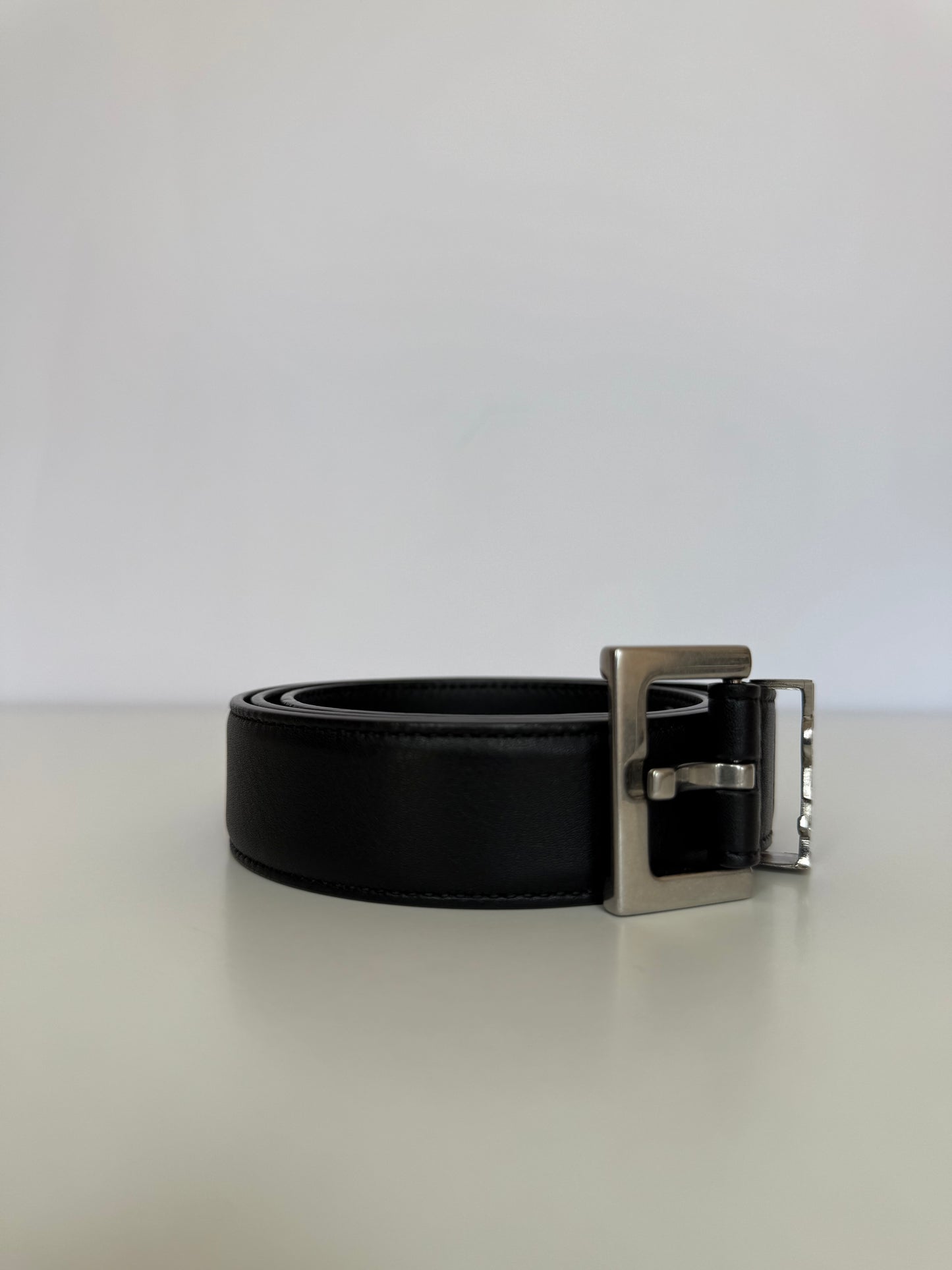 Saint Laurent Cassandre Square Buckle Belt In Smooth Leather