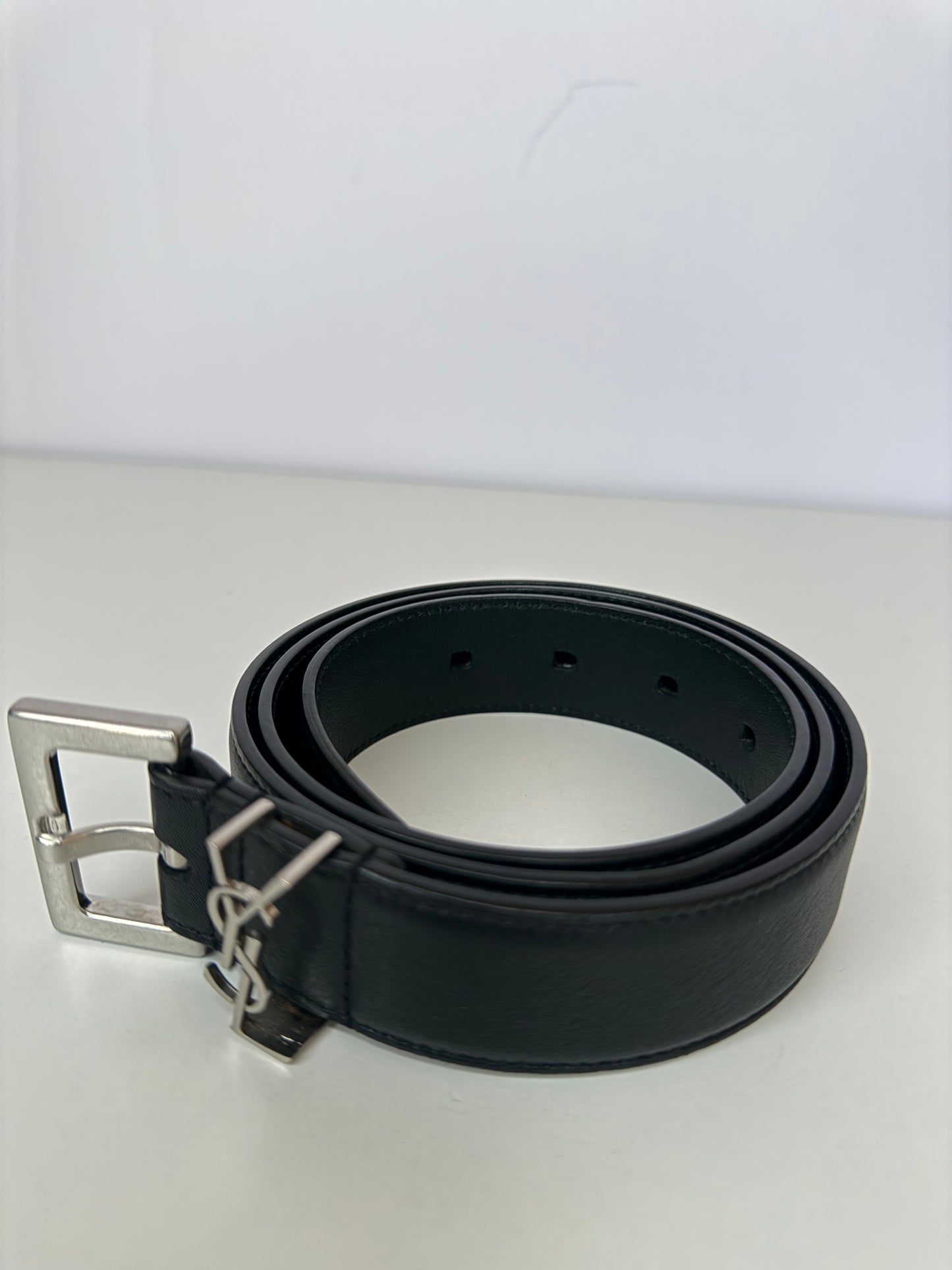 Saint Laurent Cassandre Square Buckle Belt In Smooth Leather