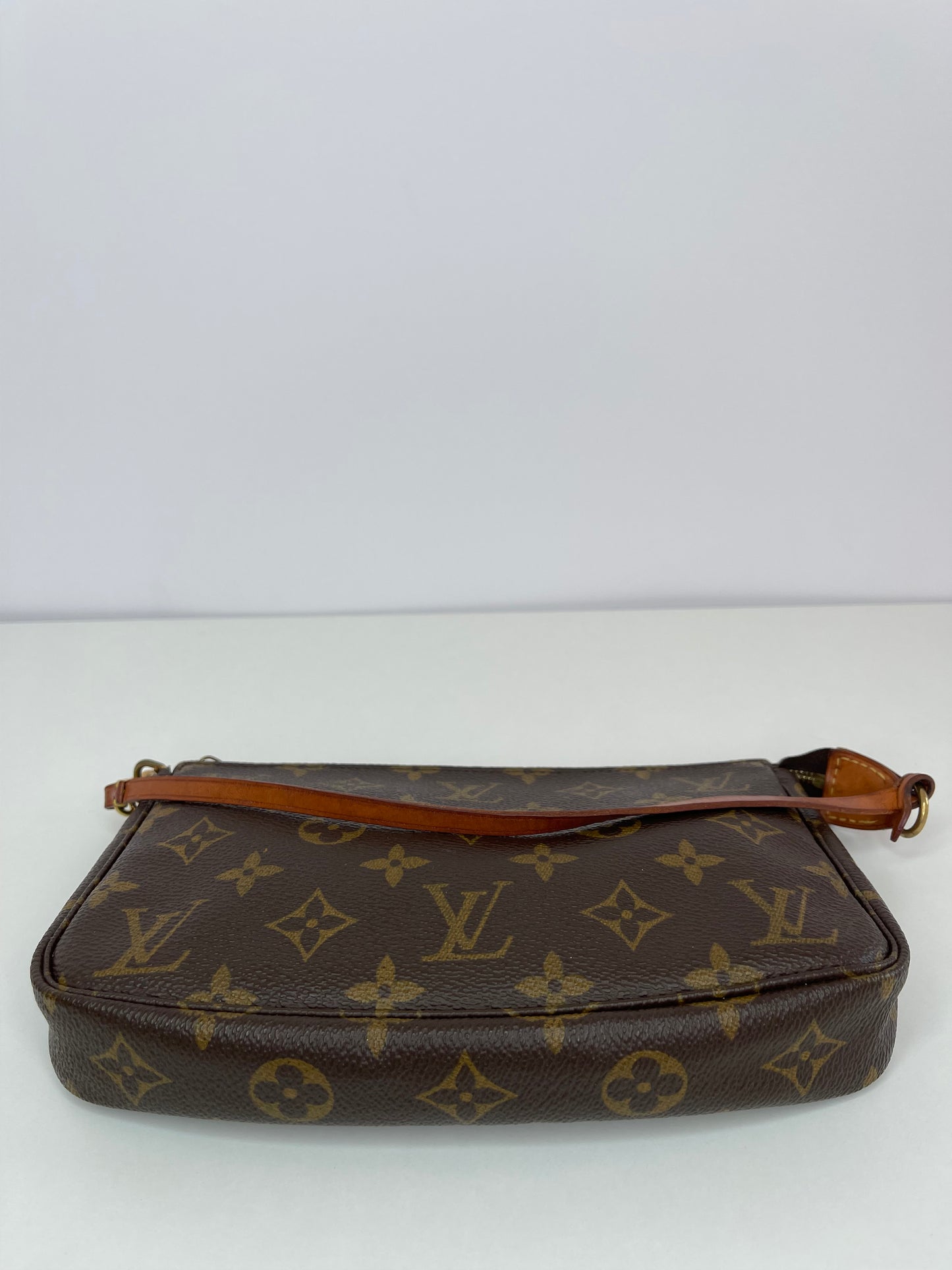 Louis Vuitton Pochette Accessoires Monogram Canvas