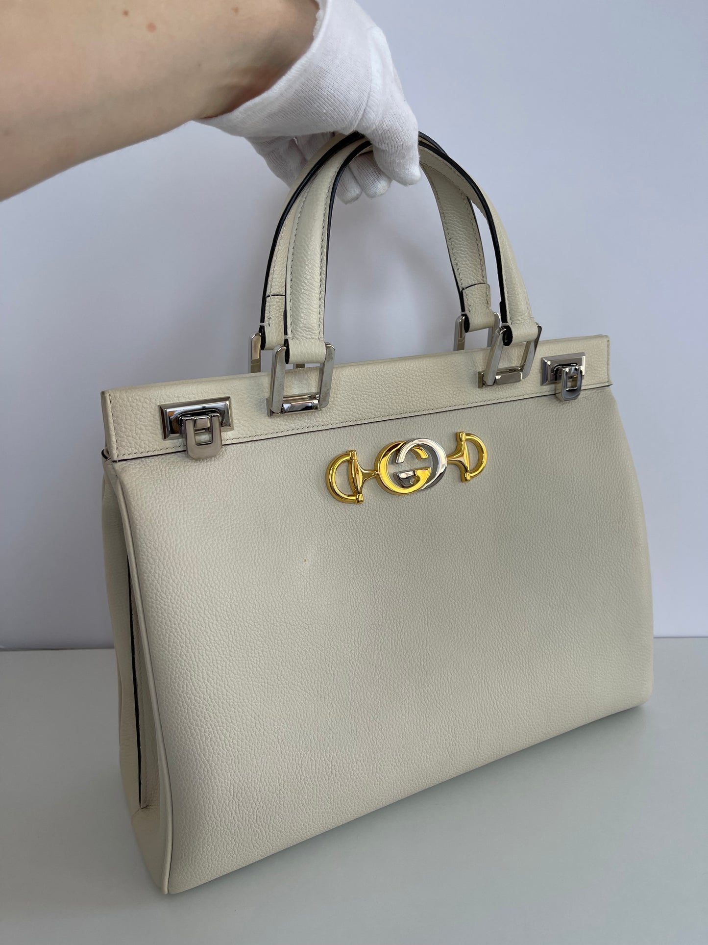 Gucci White Grainy Leather Zumi Medium Tote Bag