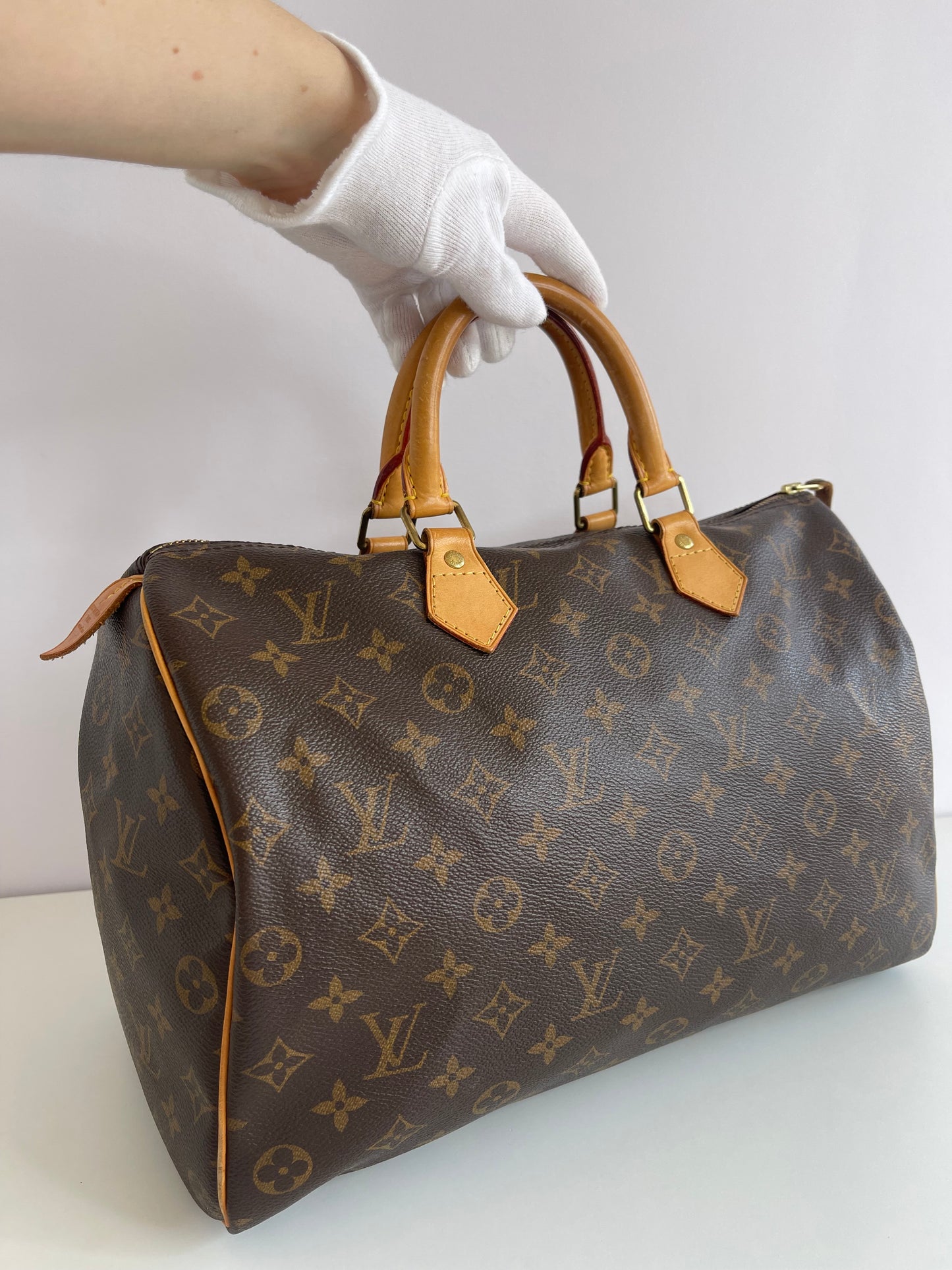 Louis Vuitton Speedy 35 Monogram Canvas