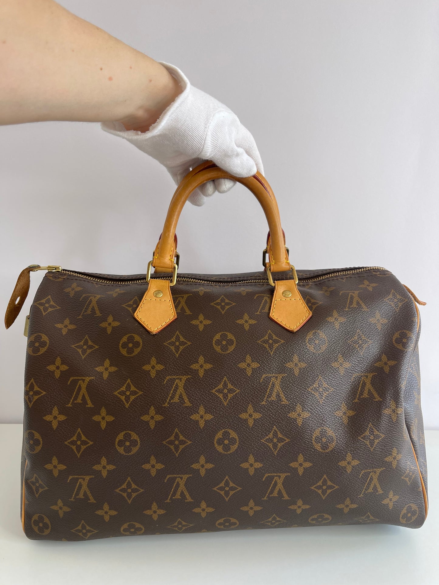 Louis Vuitton Speedy 35 Monogram Canvas