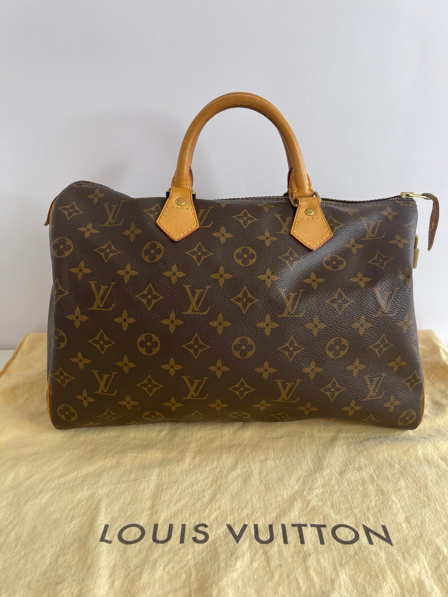 Louis Vuitton Speedy 35 Monogram Canvas